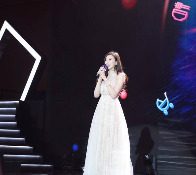 ��Τͮ����ɫ��ȹ�ӿ��ź��ر𣬼��崿������